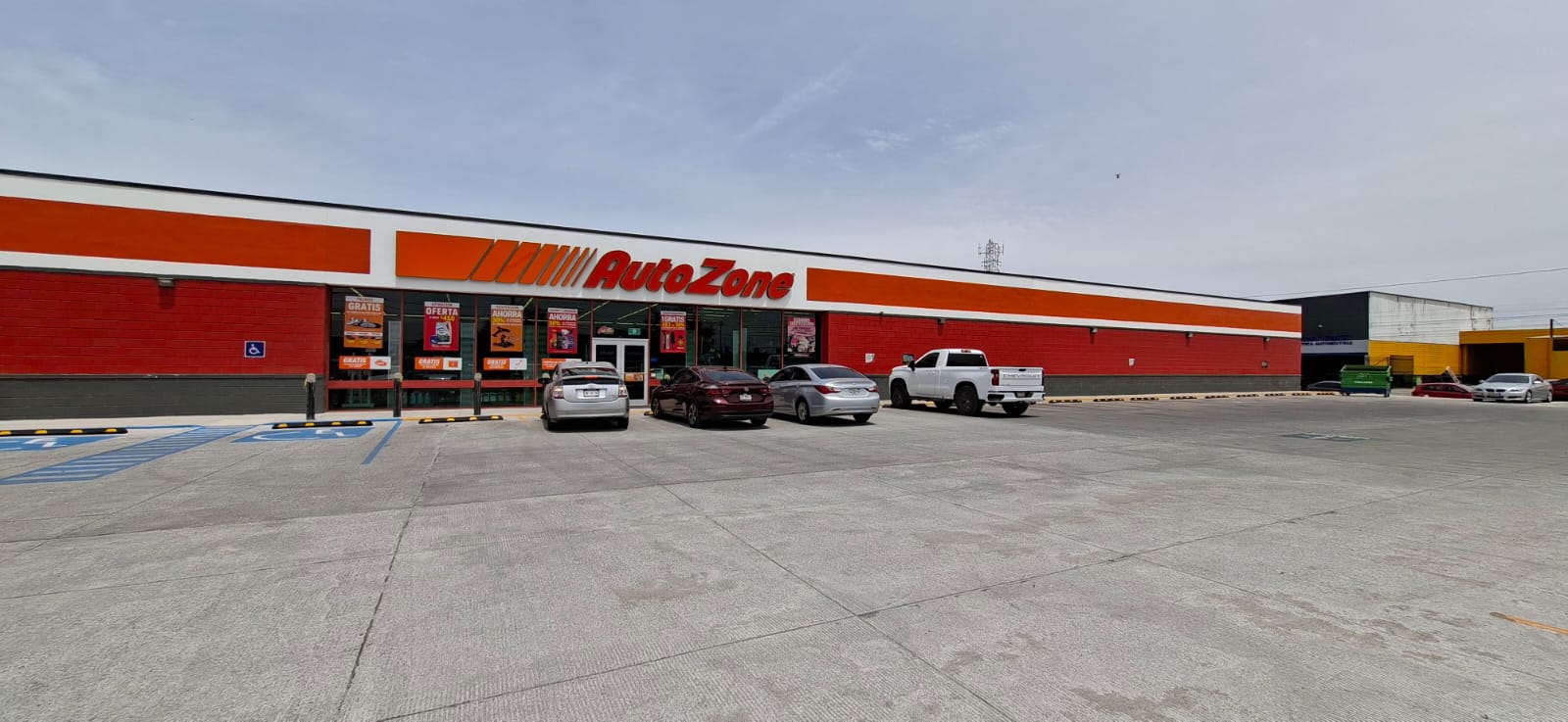 AutoZone Independencia, Mexicali, B.C.